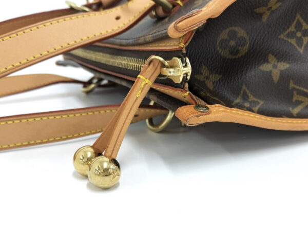 oppo 256 Louis Vuitton Popincourt Eau Shoulder Bag Monogram