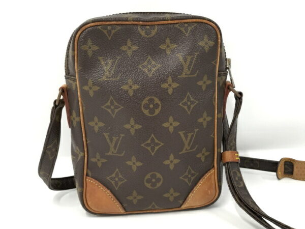 2000773252100579 2 Louis Vuitton Amazon Shoulder Bag Monogram