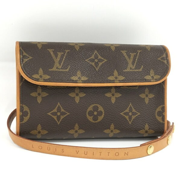 2000773252400044 1 Louis Vuitton Pochette Florentine Body Bag Monogram