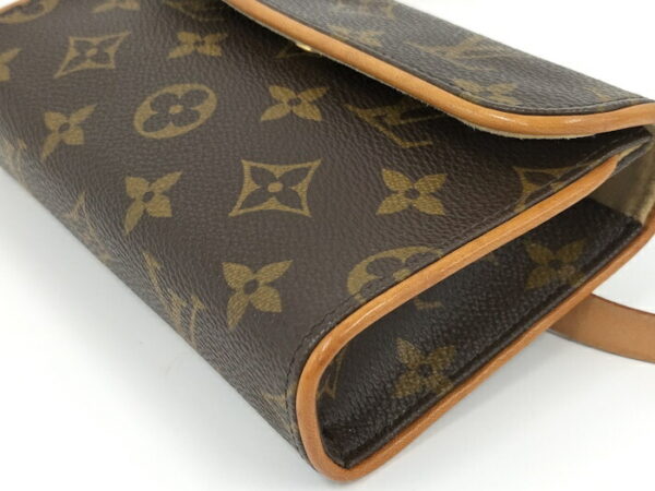 2000773252400044 3 Louis Vuitton Pochette Florentine Body Bag Monogram