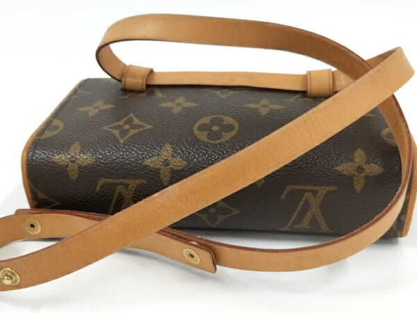 2000773252400044 4 Louis Vuitton Pochette Florentine Body Bag Monogram