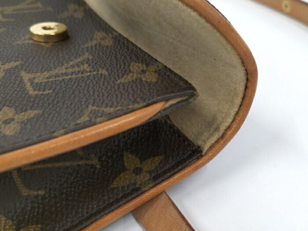 2000773252400044 8 Louis Vuitton Pochette Florentine Body Bag Monogram