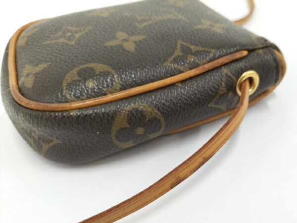 2000773252800314 6 Louis Vuitton Pochette Cancun Shoulder Bag Monogram