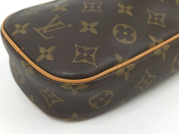 2000773257601102 4 Louis Vuitton Pochette Ganju Body Bag Monogram