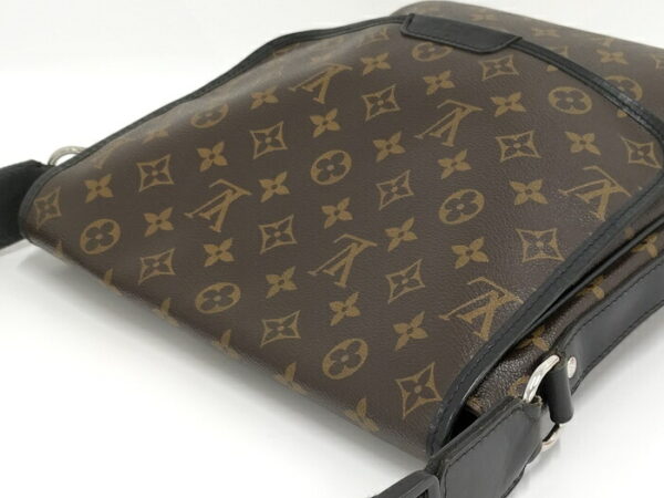 2000773257701487 3 Louis Vuitton Bus MM Monogram Shoulder Bag