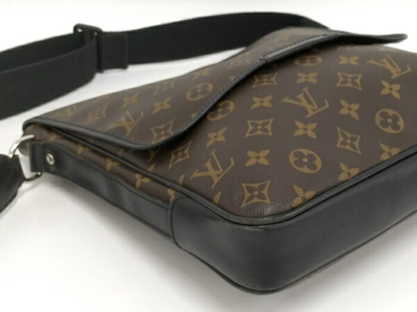 2000773257701487 4 Louis Vuitton Bus MM Monogram Shoulder Bag