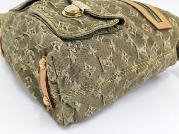 2000773257701611 5 Louis Vuitton Baggy GM Shoulder Bag Monogram Denim Green