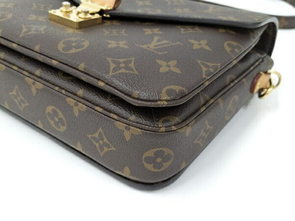 2000773257701655 3 Louis Vuitton Pochette Metis MM 2way Shoulder Bag Monogram