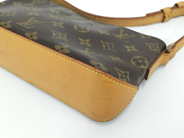 2000773257801123 3 Louis Vuitton Trotter Handbag Monogram