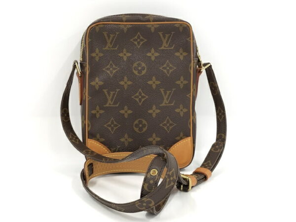 2000773257900523 2 Louis Vuitton Danube Shoulder Bag Monogram