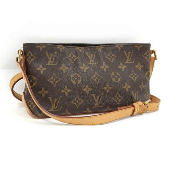 2000773257900524 1 Louis Vuitton Trotter Shoulder Bag Monogram