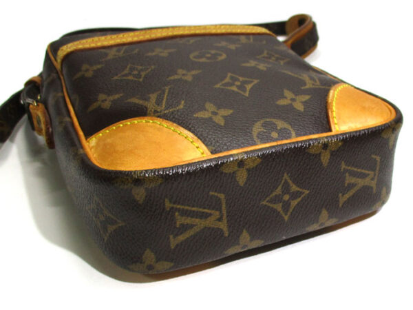 2000773258201326 3 Louis Vuitton Danube Shoulder Bag Monogram