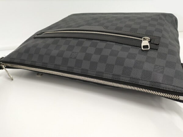 2000773258201536 8 Louis Vuitton Mick MM Shoulder Bag Damier Graphite