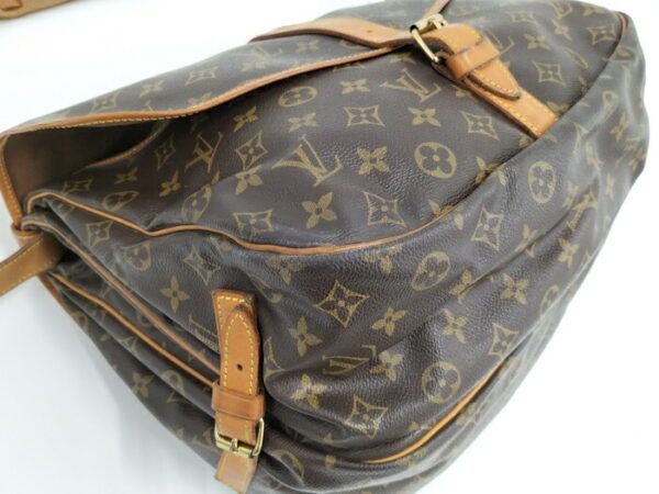 2000773258201641 3 Louis Vuitton Saumur 35 Shoulder Bag Monogram