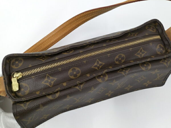 2000773258400387 7 Louis Vuitton Viva Cite MM Shoulder Bag Monogram