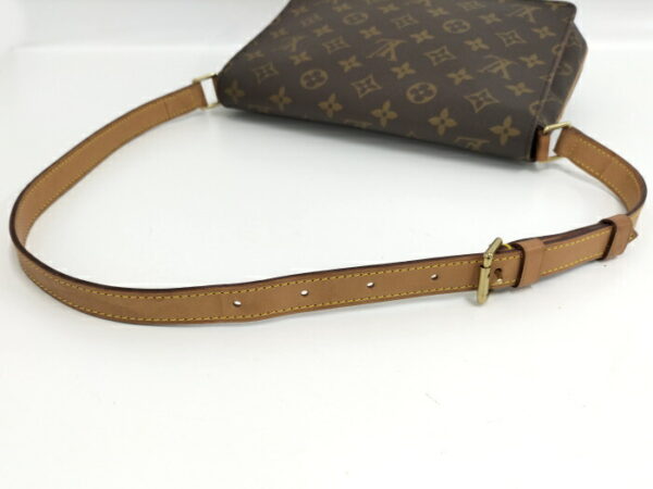 2000773258600346 4 Louis Vuitton Musette Tango Short Shoulder Bag Monogram