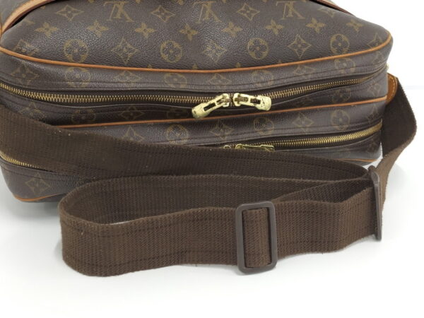 2000773258600411 4 Louis Vuitton Reporter GM Shoulder Bag Monogram