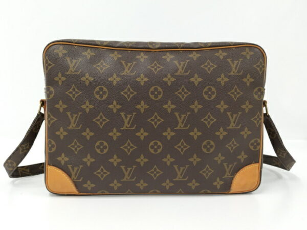 2000773258700826 2 Louis Vuitton Nile GM Monogram Shoulder Bag