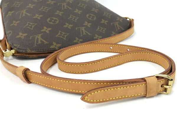 2000773258700846 4 Louis Vuitton Monogram Shoulder Bag