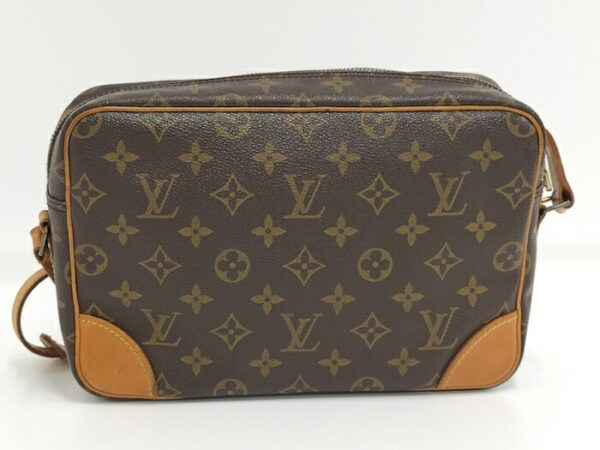 2000773258700853 2 Louis Vuitton Trocadero 27 Shoulder Bag Monogram