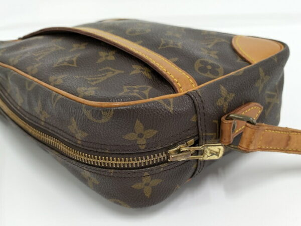 2000773258700853 4 Louis Vuitton Trocadero 27 Shoulder Bag Monogram