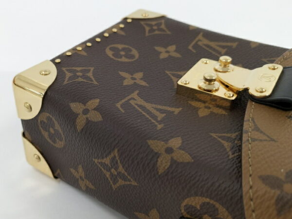 2000773258800793 5 Louis Vuitton Camera Box 2way Shoulder Bag Monogram Reverse