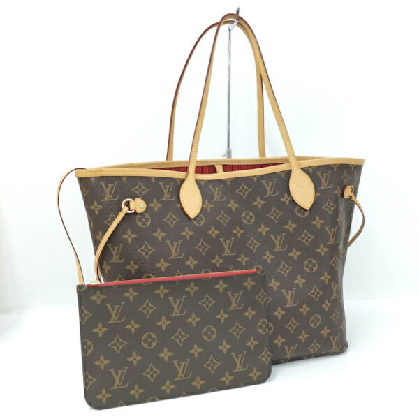 2000773258800882 1 Louis Vuitton Neverfull MM Tote Bag Monogram Sleeves