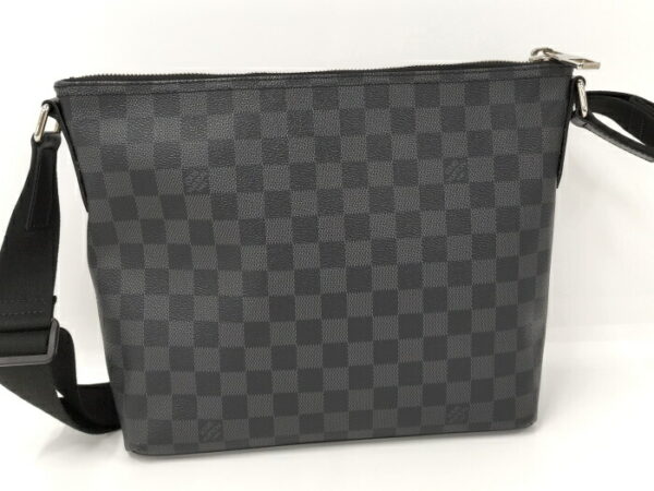 2000773258900538 2 Louis Vuitton Mick PM Shoulder Bag Damier Graphite