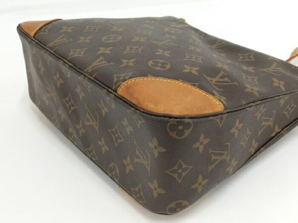 2000773258900568 3 Louis Vuitton Boulogne 30 Shoulder Bag Monogram