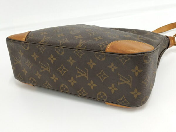 2000773258900568 4 Louis Vuitton Boulogne 30 Shoulder Bag Monogram