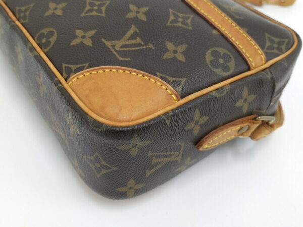 2000773259000400 3 Louis Vuitton Trocadero 27 Shoulder Bag Monogram