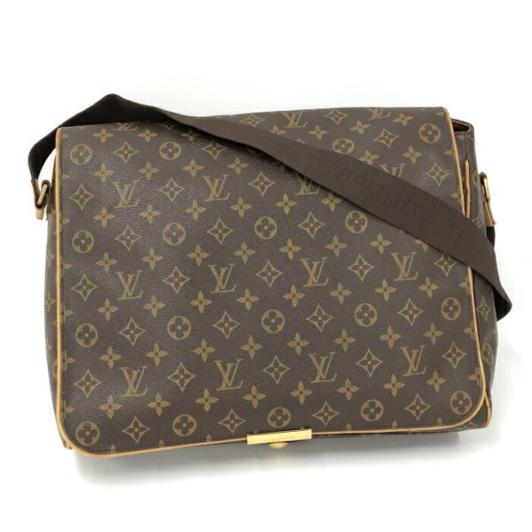 2000773259000437 1 Louis Vuitton Aves Shoulder Bag Monogram