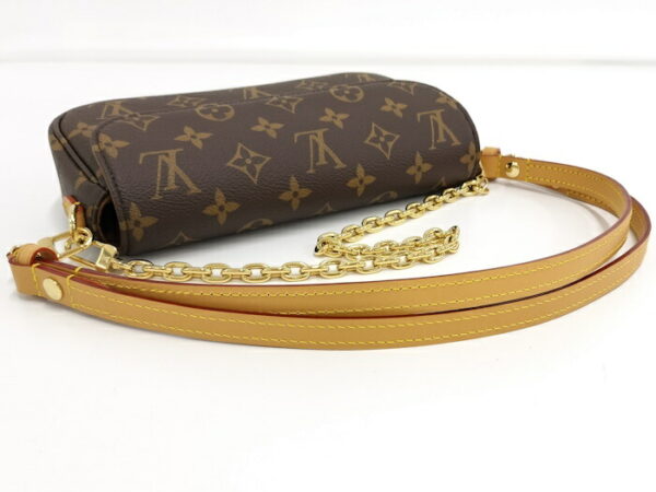 2000773259000442 5 Louis Vuitton Wallet on Chain Ivy 2way Shoulder Bag Monogram