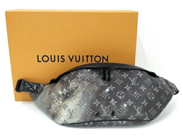 2000773259200445 10 Louis Vuitton Discovery Bum Bag Body Bag Monogram Galaxy