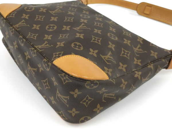 oplus 256 Louis Vuitton Boulogne 30 Shoulder Bag Monogram