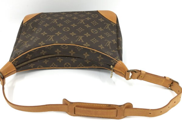 oplus 256 Louis Vuitton Boulogne 30 Shoulder Bag Monogram