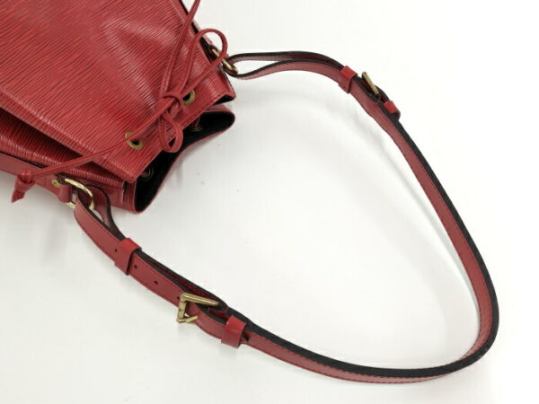 2000773259600487 4 Louis Vuitton Petit Noe Drawstring Shoulder Bag Epi Castilian Red