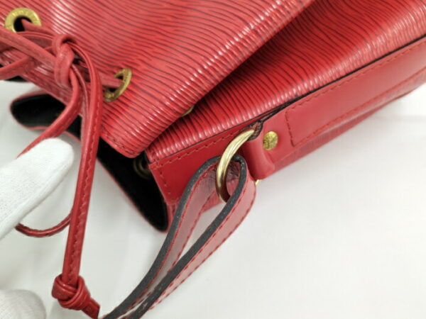 2000773259600487 9 Louis Vuitton Petit Noe Drawstring Shoulder Bag Epi Castilian Red