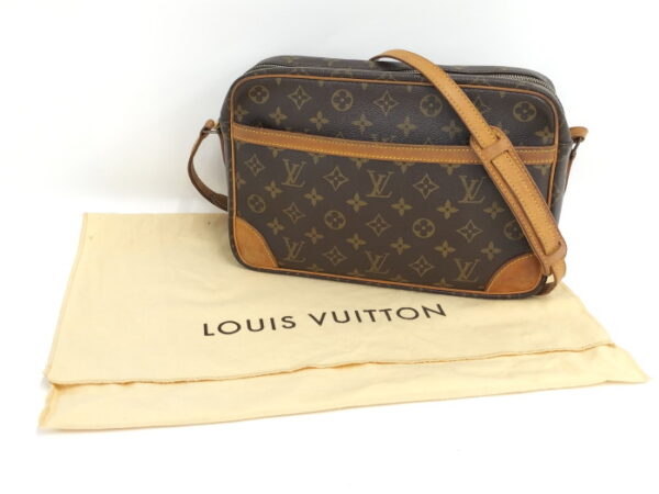 oplus 256 Louis Vuitton Trocadero GM Shoulder Bag Monogram