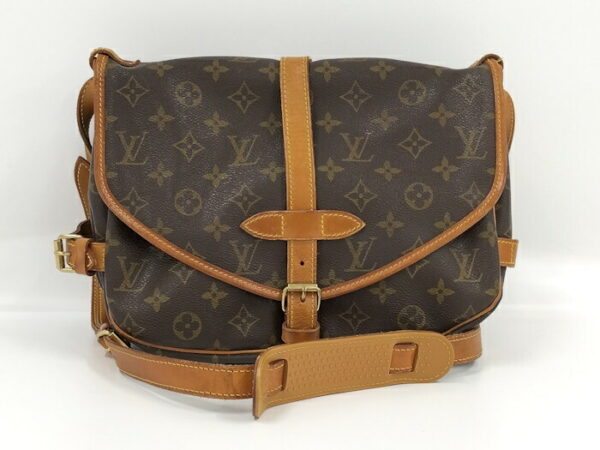 2000773259700649 2 Louis Vuitton Saumur 30 Shoulder Bag Monogram