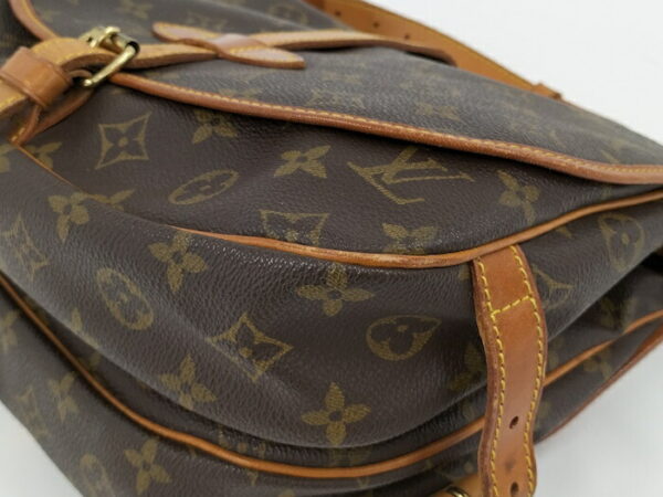 2000773259700649 4 Louis Vuitton Saumur 30 Shoulder Bag Monogram