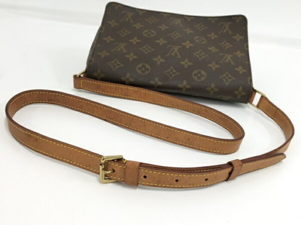 2000773259700658 4 Louis Vuitton Musette Tango Long Shoulder Bag Monogram