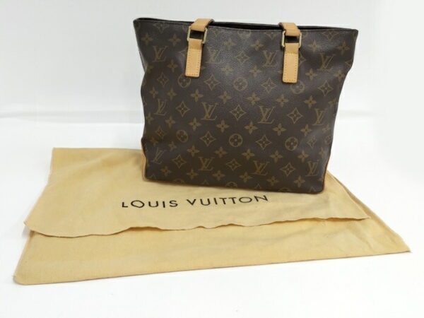 2000773260000123 10 Louis Vuitton Hippo Piano Shoulder Bag Monogram