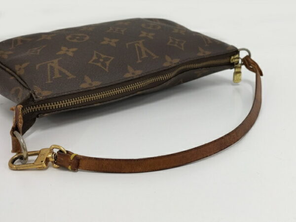 2000795259200024 4 Louis Vuitton Pochette Accessories Pouch Monogram