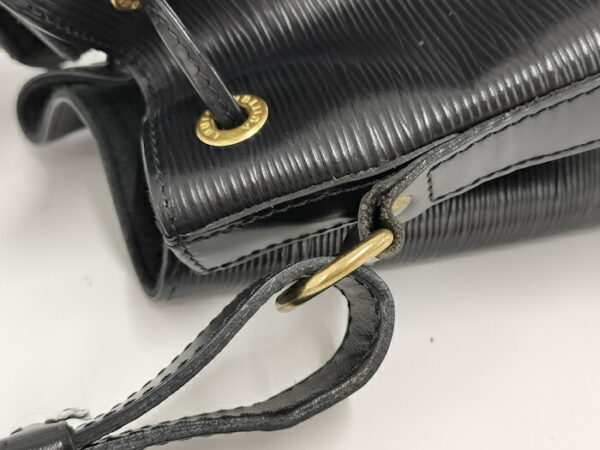 2000803251300845 6 Louis Vuitton Noe Shoulder Bag Epi Noir