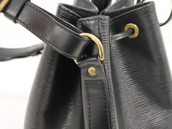 2000803251300845 8 Louis Vuitton Noe Shoulder Bag Epi Noir