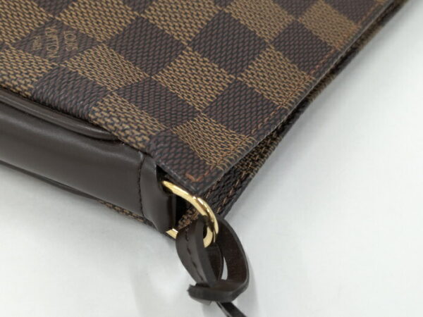 2000803252000768 7 Louis Vuitton Navona Accessory Pouch Damier Ebene