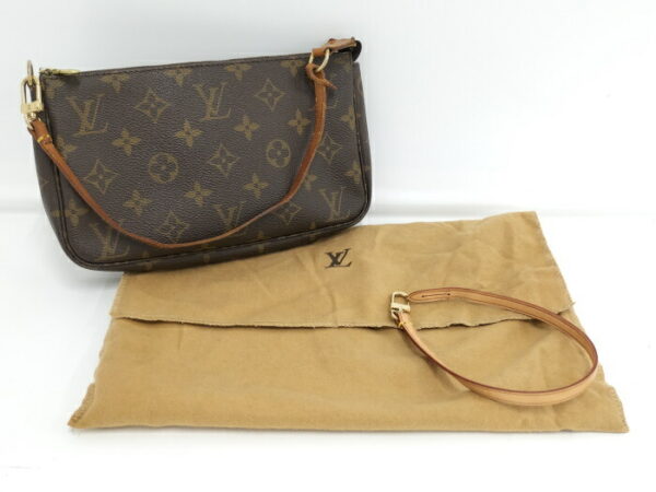 2000803257100445 10 Louis Vuitton Pochette Accessories Pouch Monogram