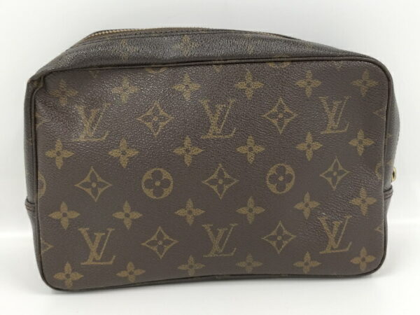 2000803257200238 2 Louis Vuitton Truth Toilette 23 Pouch Shoulder Bag Monogram