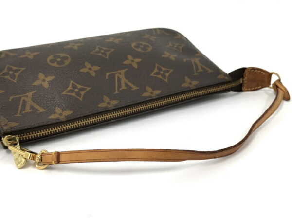 2000803257600766 4 Louis Vuitton Pochette Accessories Pouch Monogram